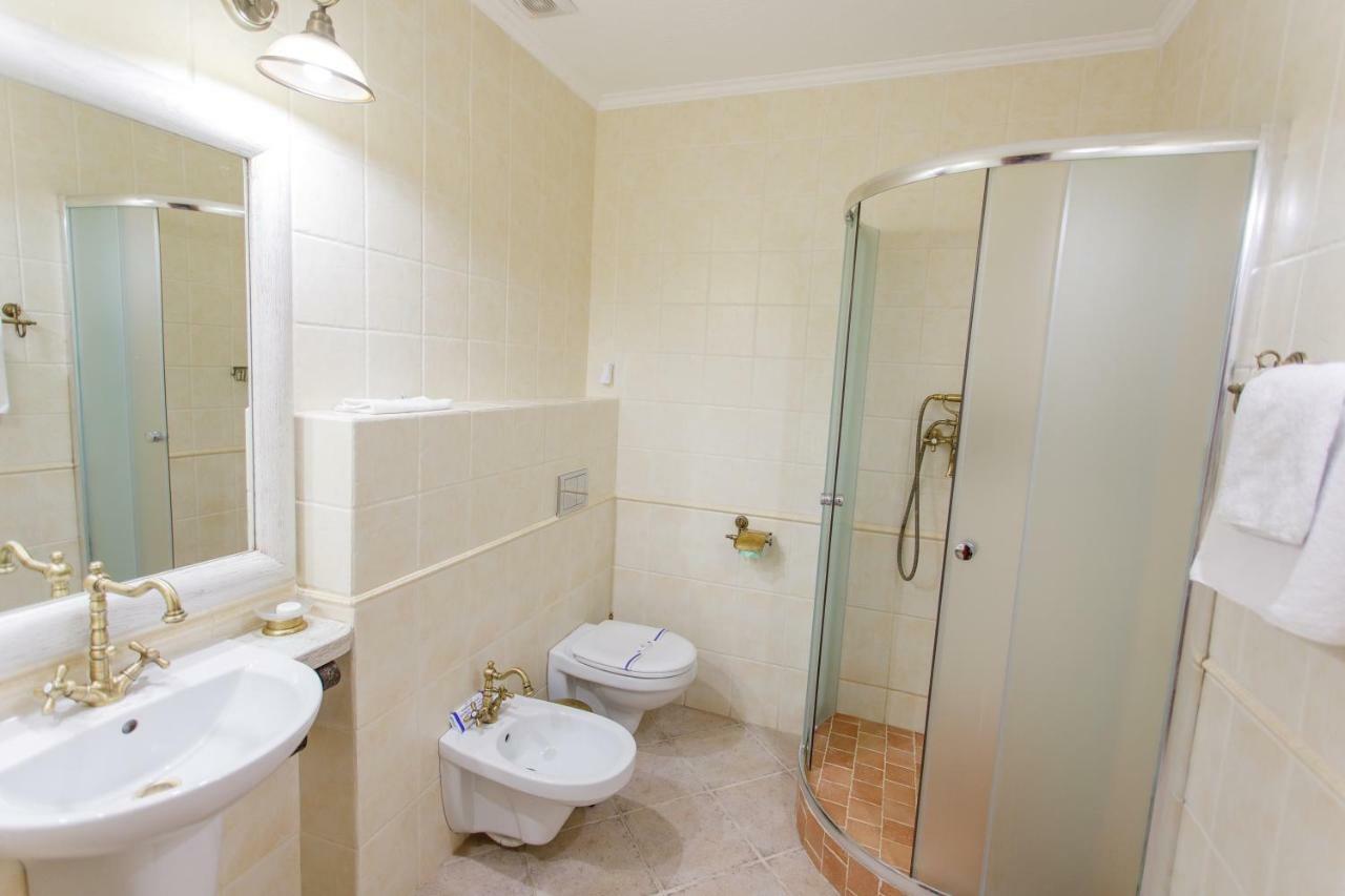 Zdybanka Hotel Sumy Eksteriør billede