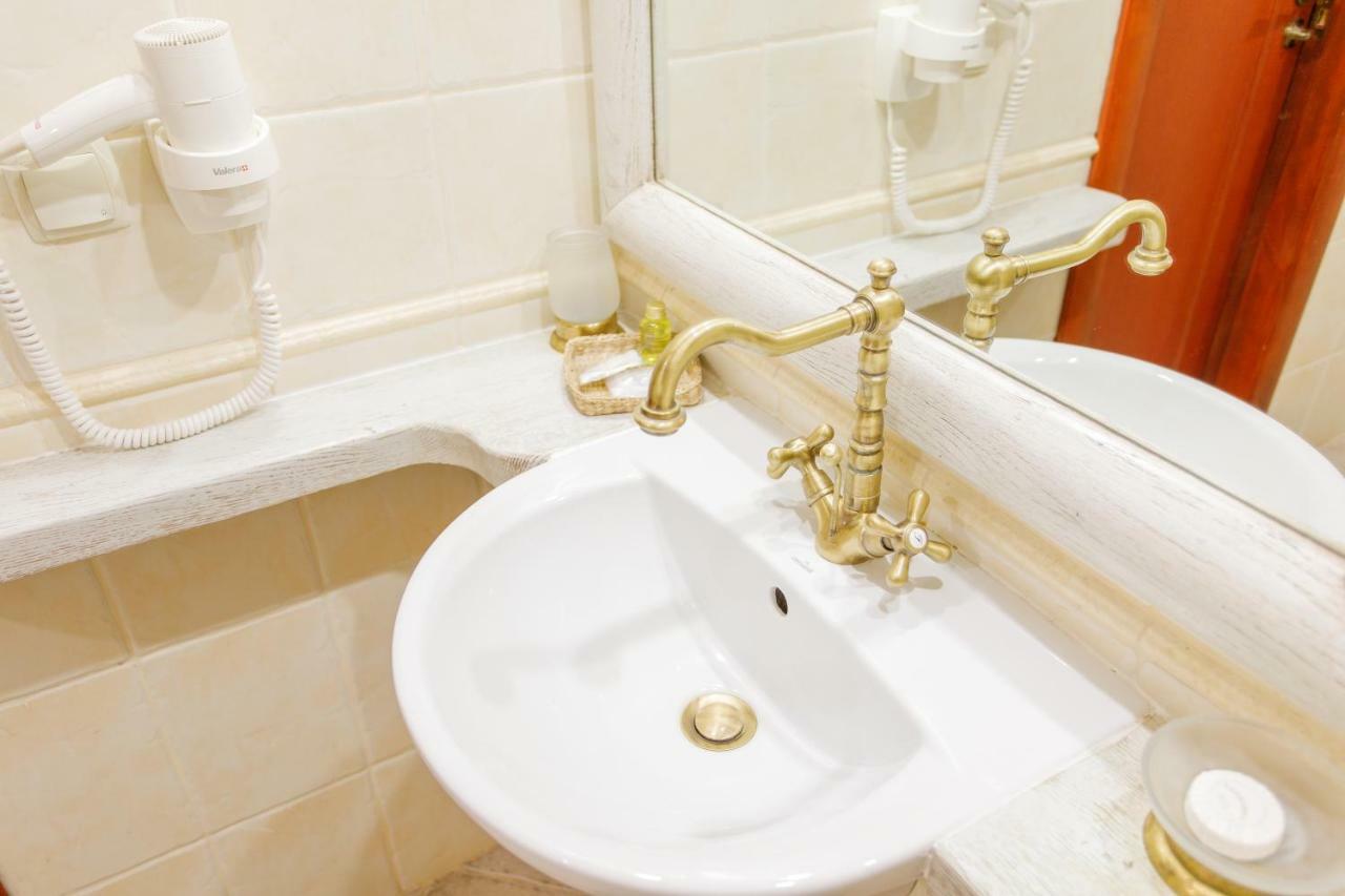 Zdybanka Hotel Sumy Eksteriør billede
